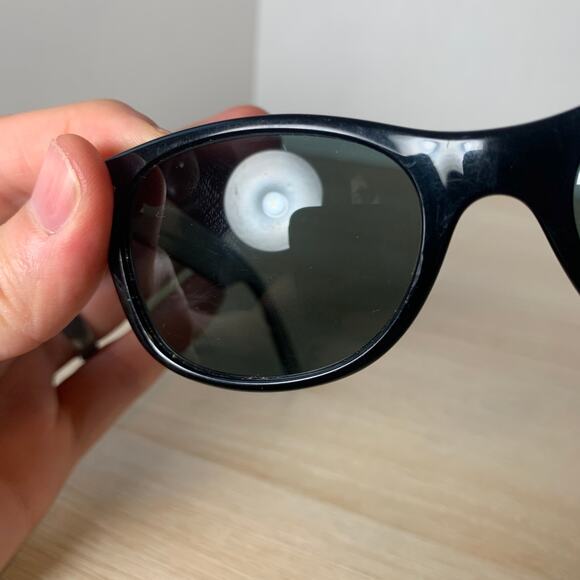 Ray-Ban RB5184 2000 Sunglasses READ Black 52-18-145 - Picture 5 of 11